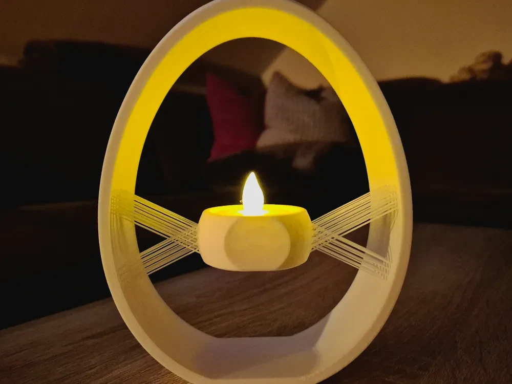 Leviora Floating Candle Lamp